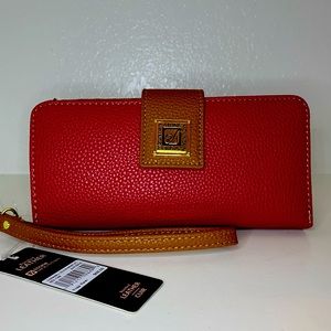 Stone Mountain wristlet/wallet